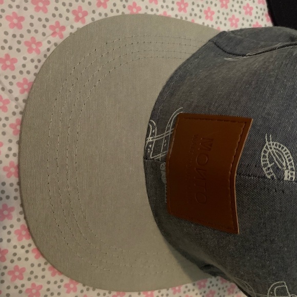 4 hats - Picture 2 of 5